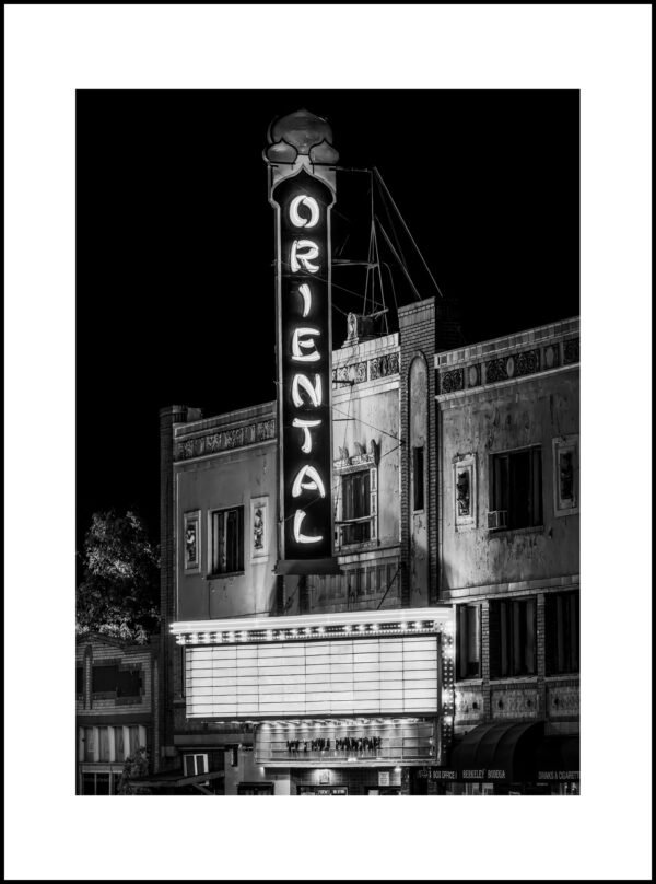 Oriental Theatre BW